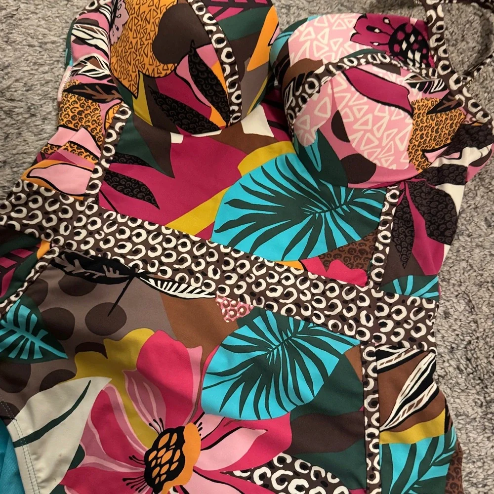 Bleu Rod Beattie Bright Print Large Swimsuit NWT - Picture 4 of 5